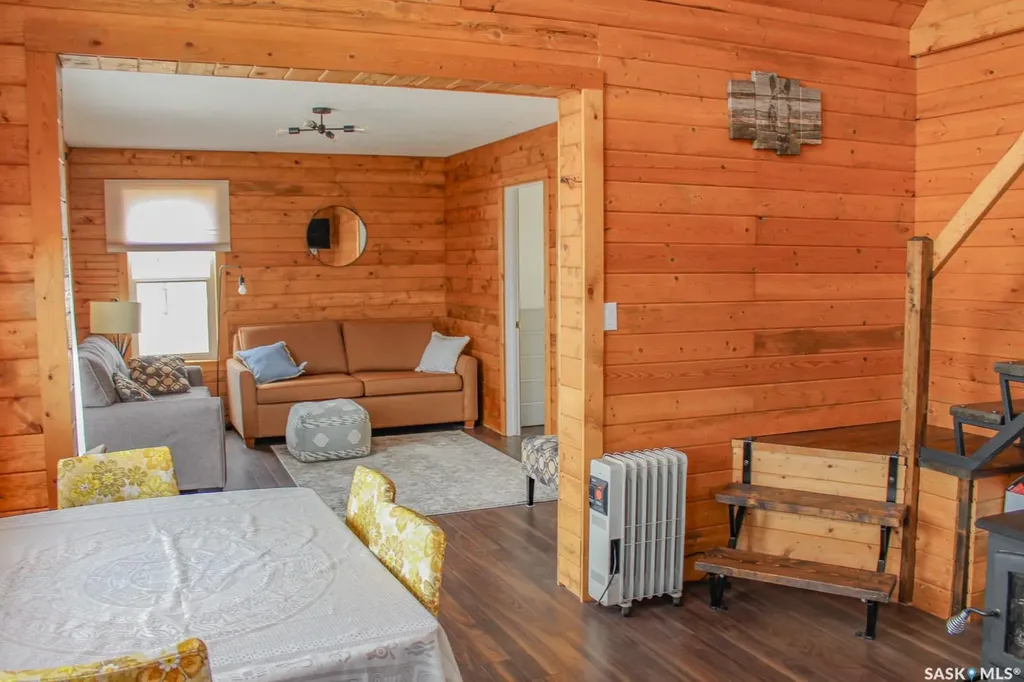 106 Lakeshore Drive Three Lakes Rm No. 400 SK S0K 2J0