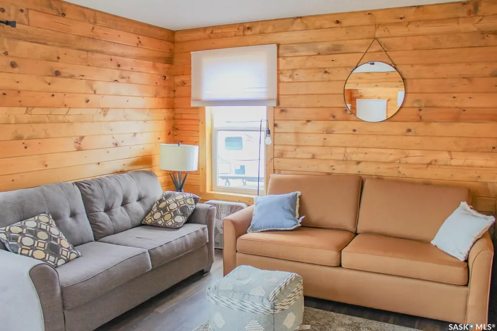106 Lakeshore Drive Three Lakes Rm No. 400 SK S0K 2J0