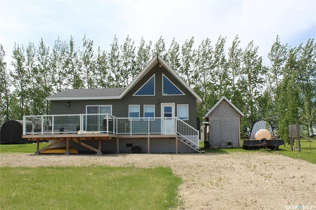 106 Lakeshore Drive Three Lakes Rm No. 400 SK S0K 2J0