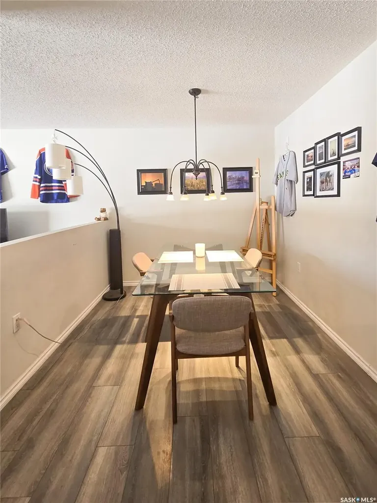 2931 Harding Street Regina SK S4R 1A6