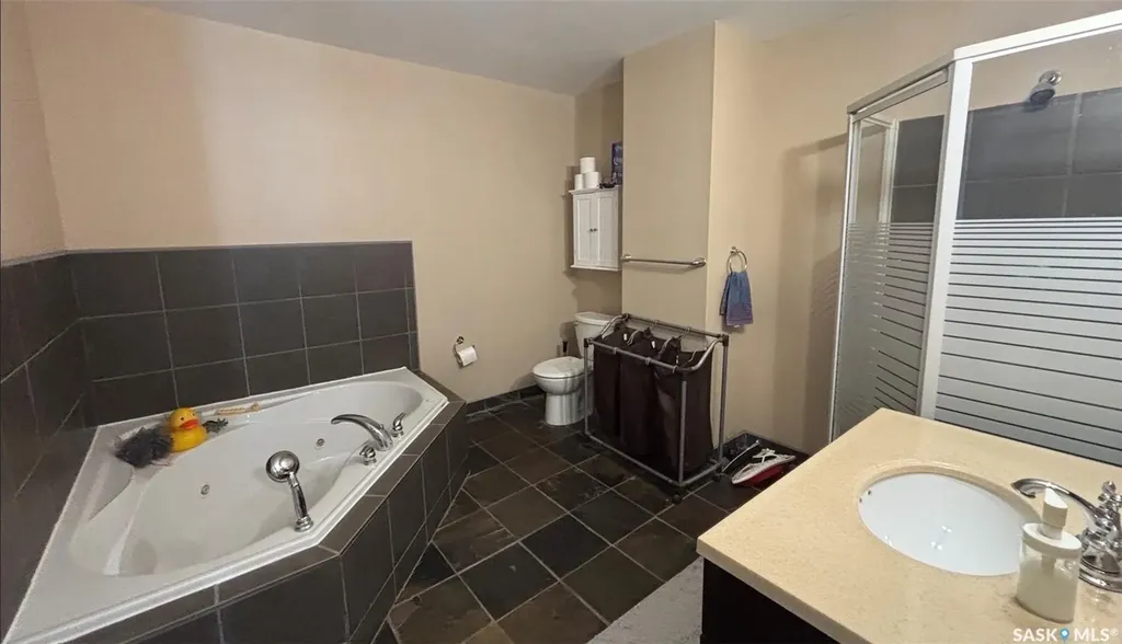 2324 Halifax Street Regina SK S4P 1V4