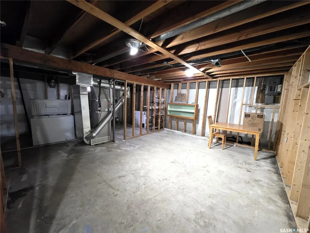 314 2nd Avenue Young SK S0K 4Y0