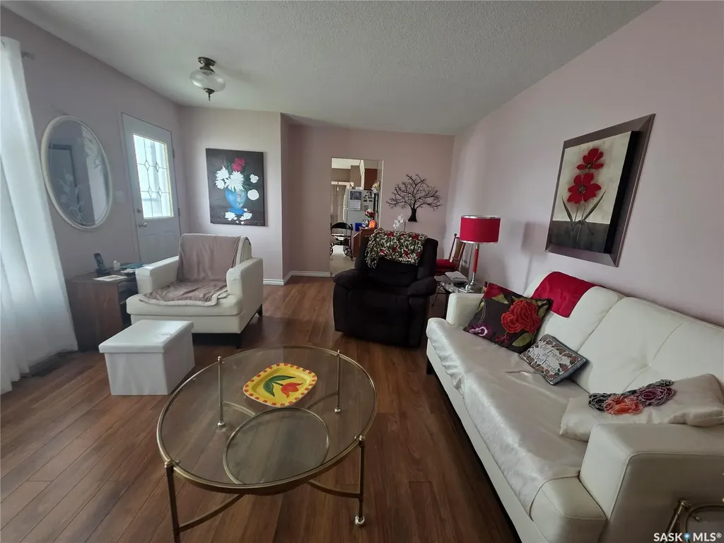 1841 Gibbs Road Estevan SK S4A 1Y1