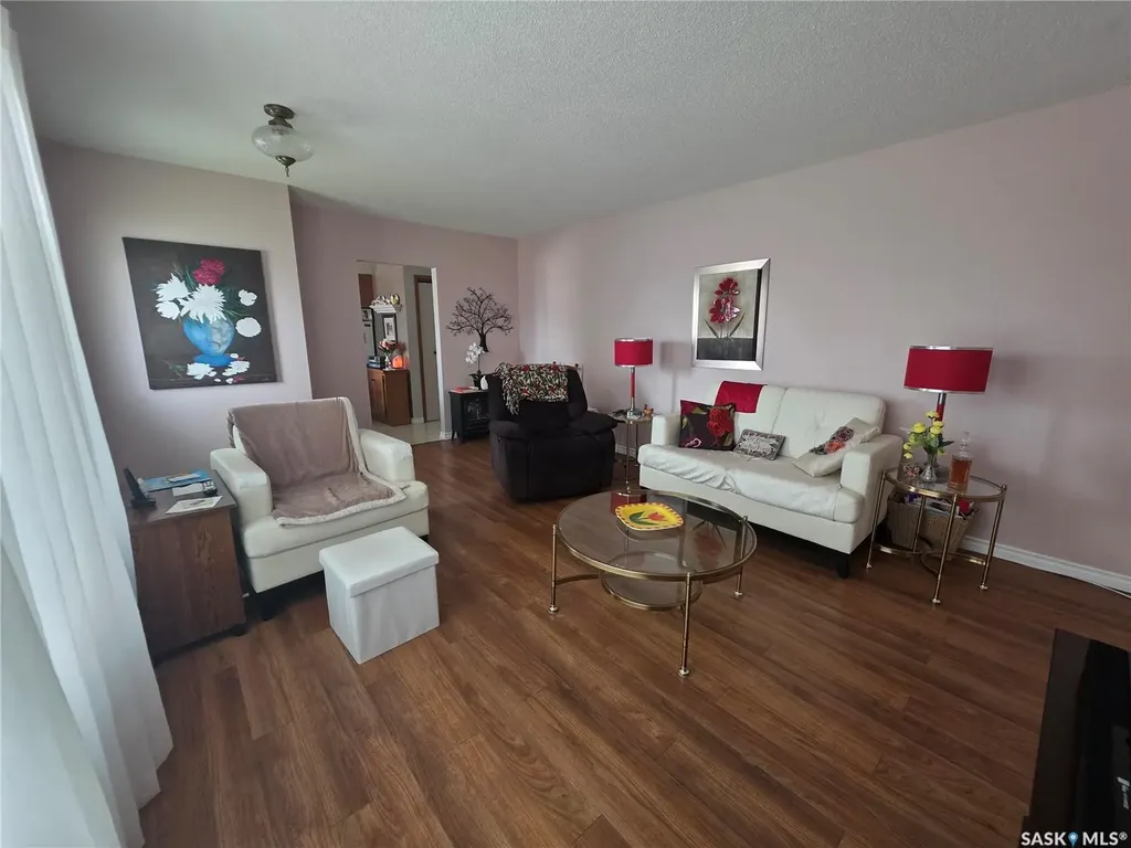 1841 Gibbs Road Estevan SK S4A 1Y1