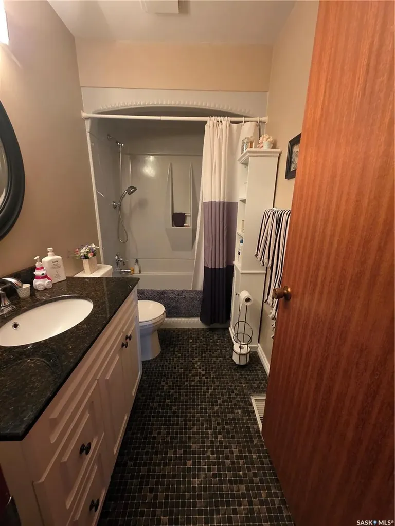 1841 Gibbs Road Estevan SK S4A 1Y1