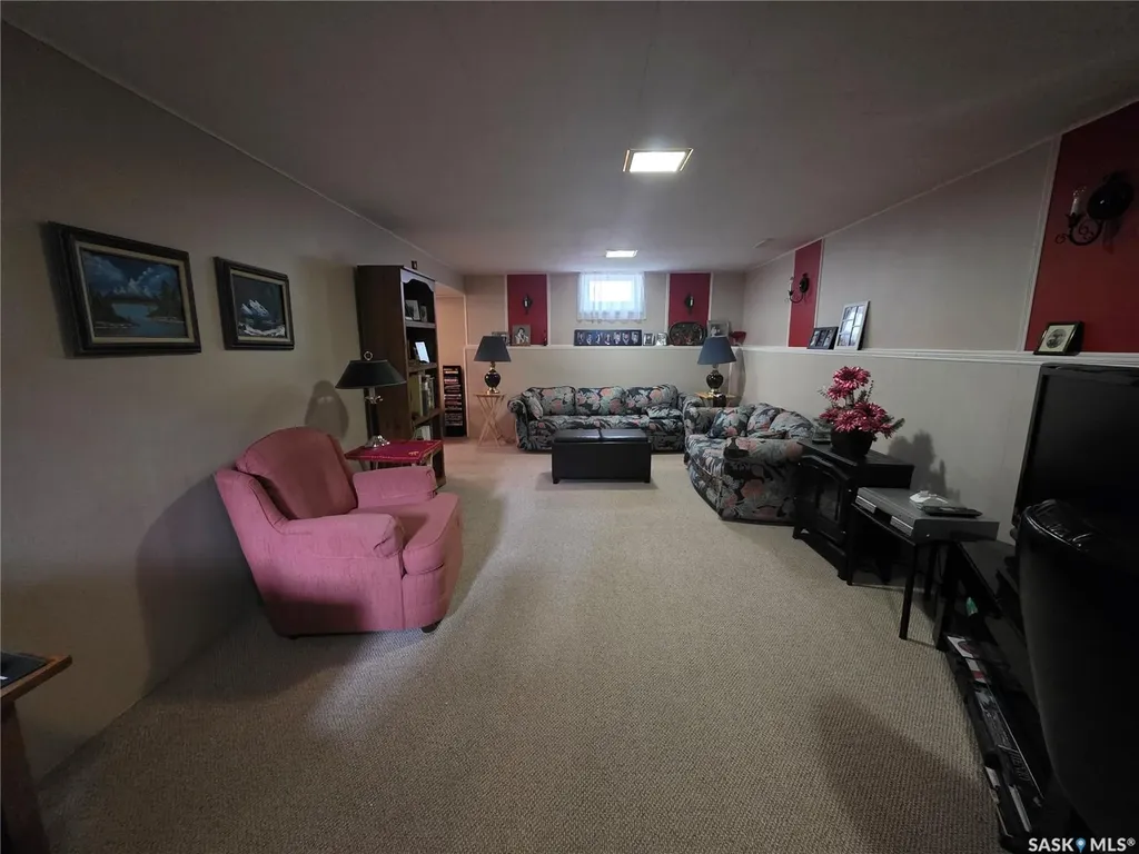 1841 Gibbs Road Estevan SK S4A 1Y1