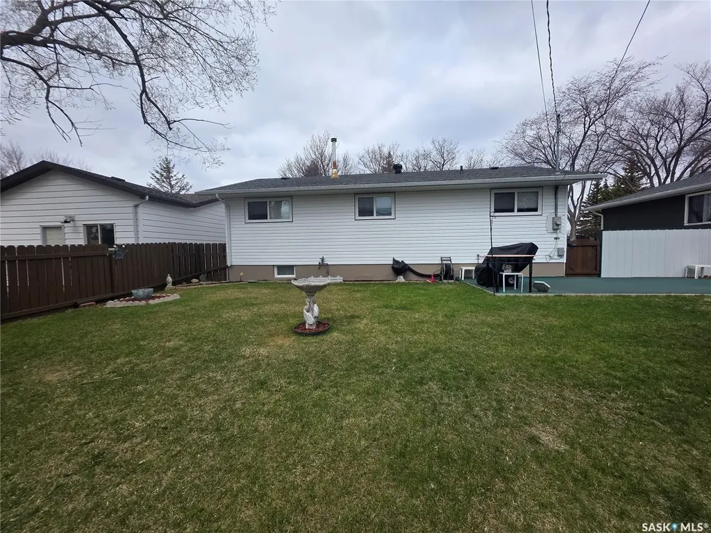 1841 Gibbs Road Estevan SK S4A 1Y1