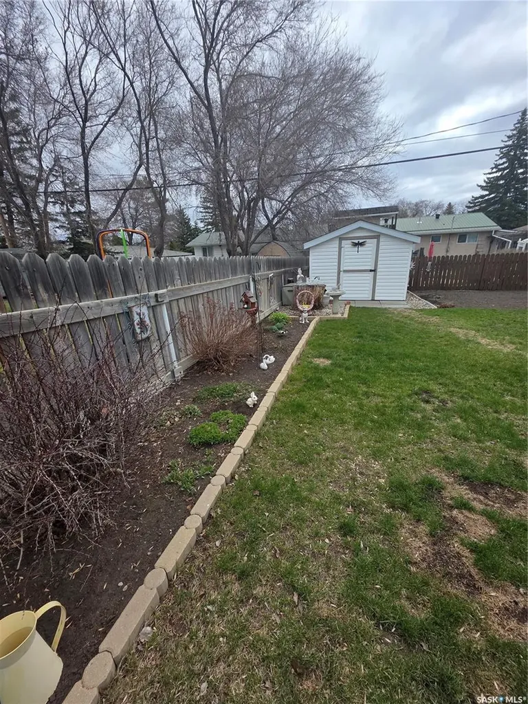 1841 Gibbs Road Estevan SK S4A 1Y1