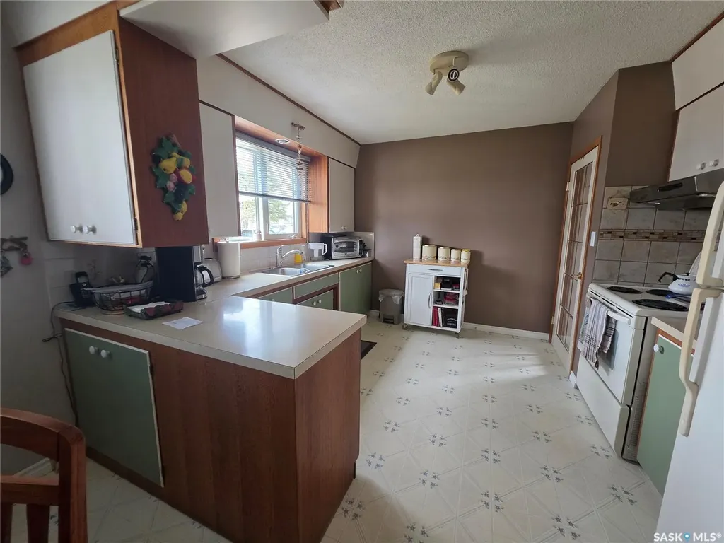 1841 Gibbs Road Estevan SK S4A 1Y1