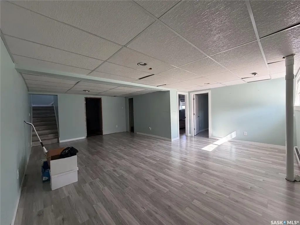 302 Aberdeen Street Elbow SK S0H 1J0