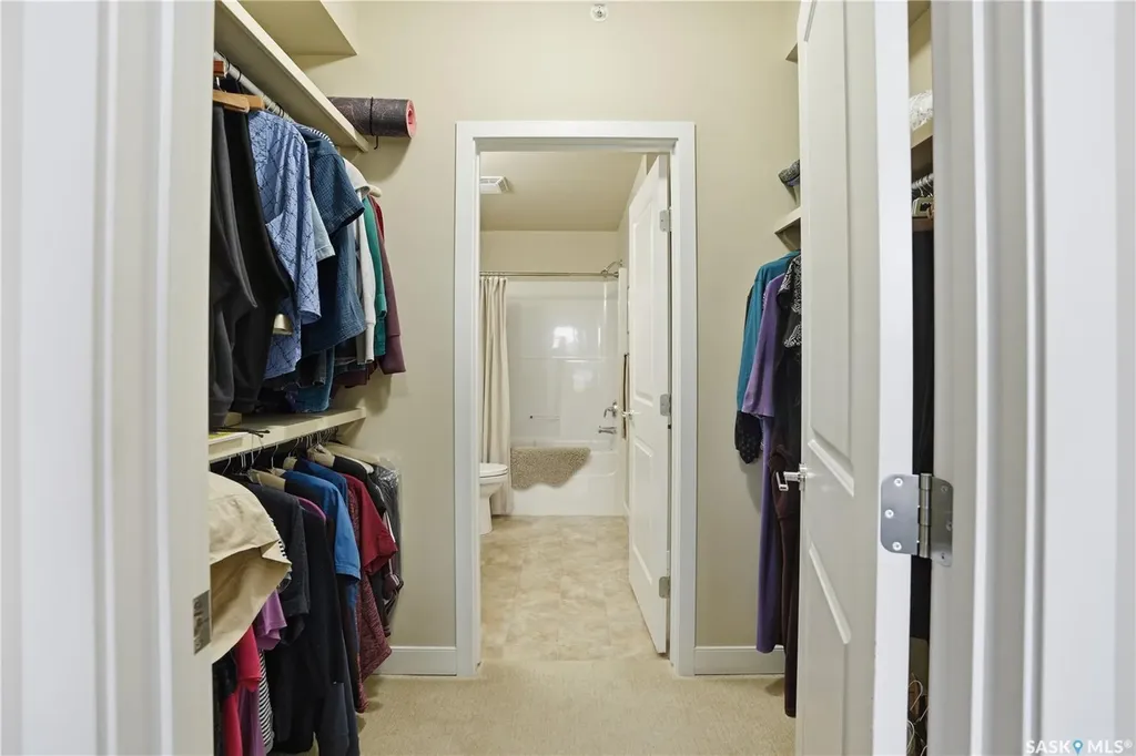 1025 Moss Avenue Saskatoon SK S7H 4C7