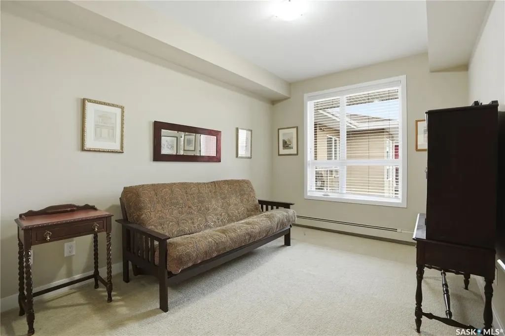 1025 Moss Avenue Saskatoon SK S7H 4C7