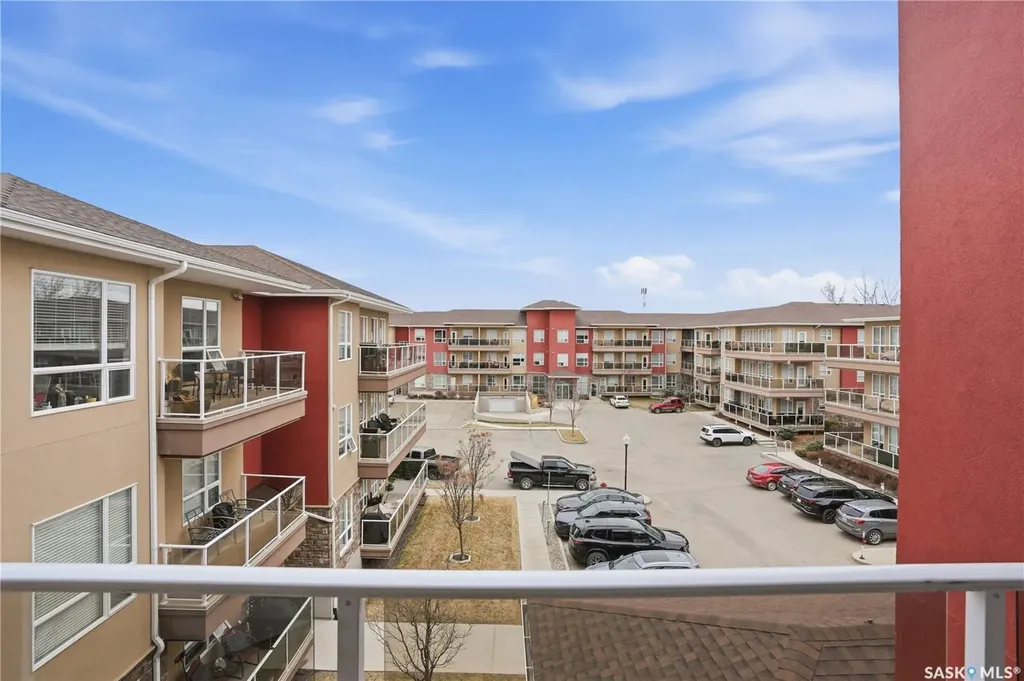 1025 Moss Avenue Saskatoon SK S7H 4C7