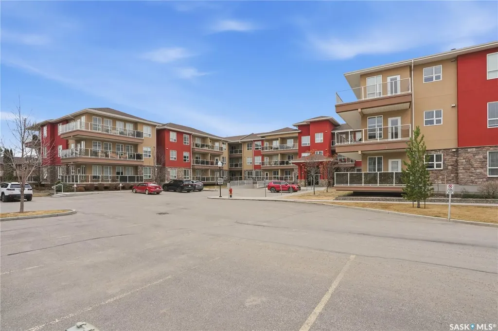 1025 Moss Avenue Saskatoon SK S7H 4C7