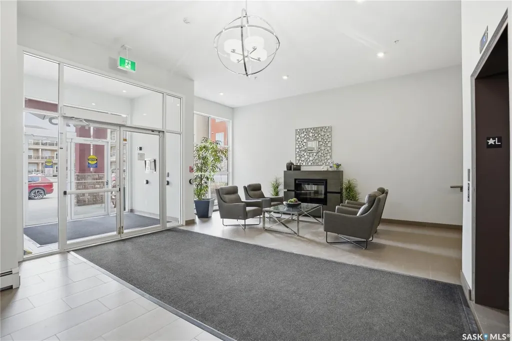 1025 Moss Avenue Saskatoon SK S7H 4C7