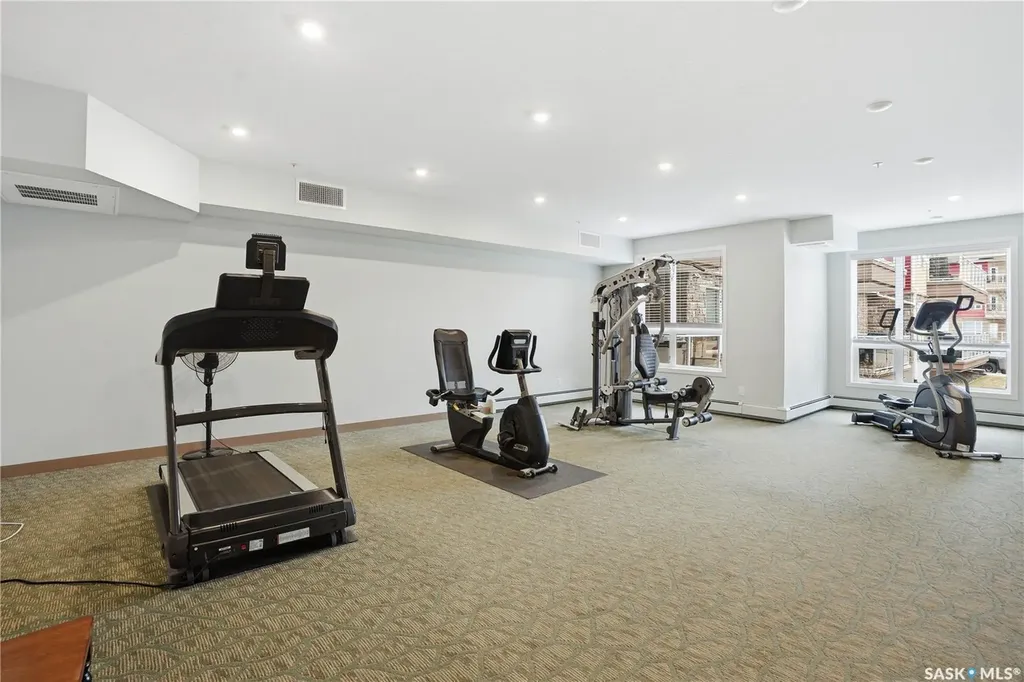 1025 Moss Avenue Saskatoon SK S7H 4C7