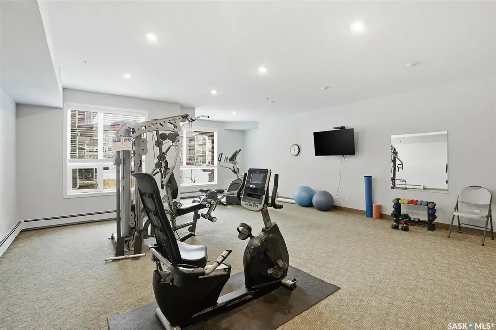 1025 Moss Avenue Saskatoon SK S7H 4C7