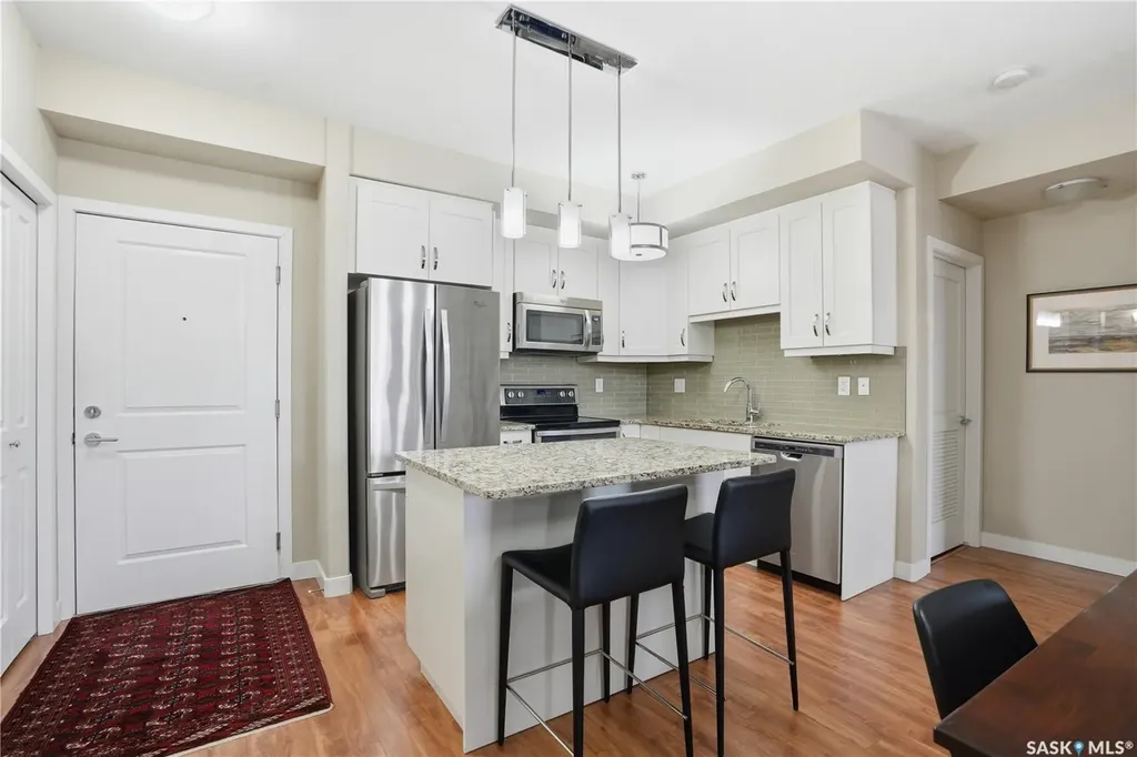 1025 Moss Avenue Saskatoon SK S7H 4C7