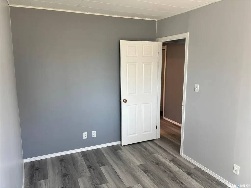 207 3rd Avenue W Kindersley SK S0L 1S0