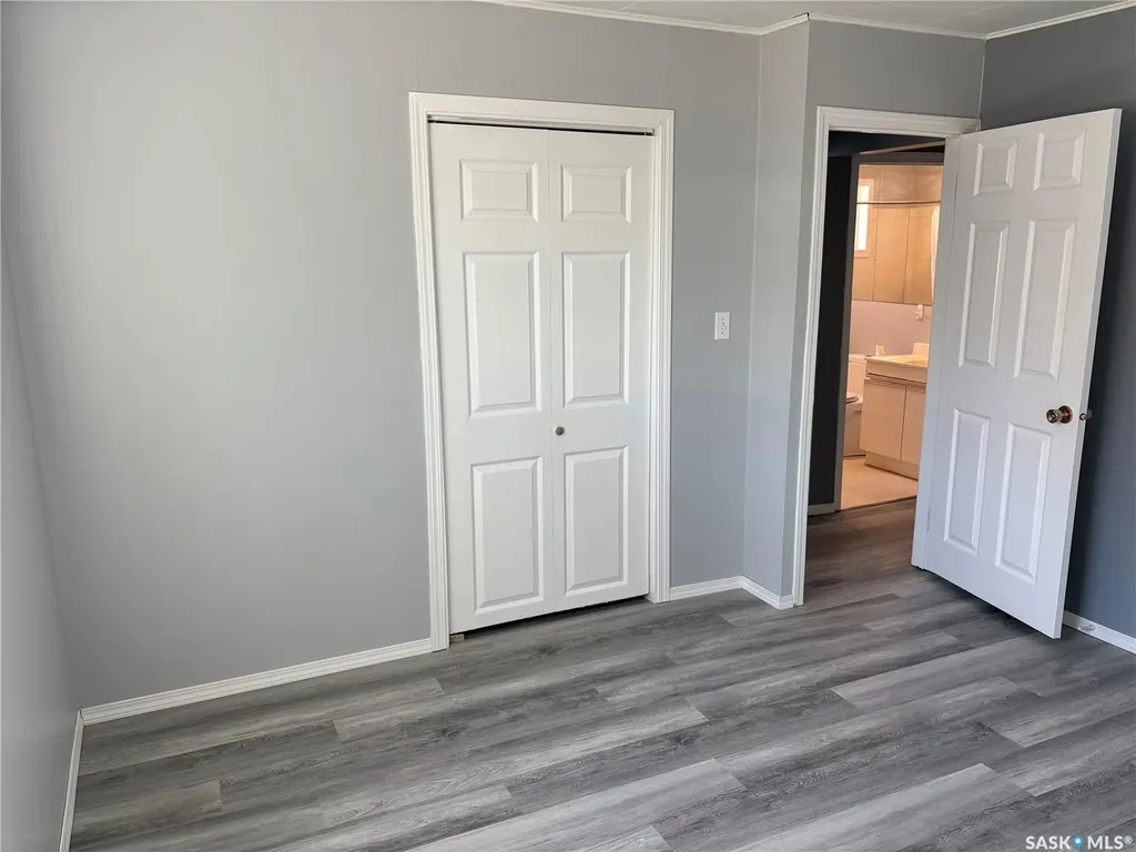 207 3rd Avenue W Kindersley SK S0L 1S0