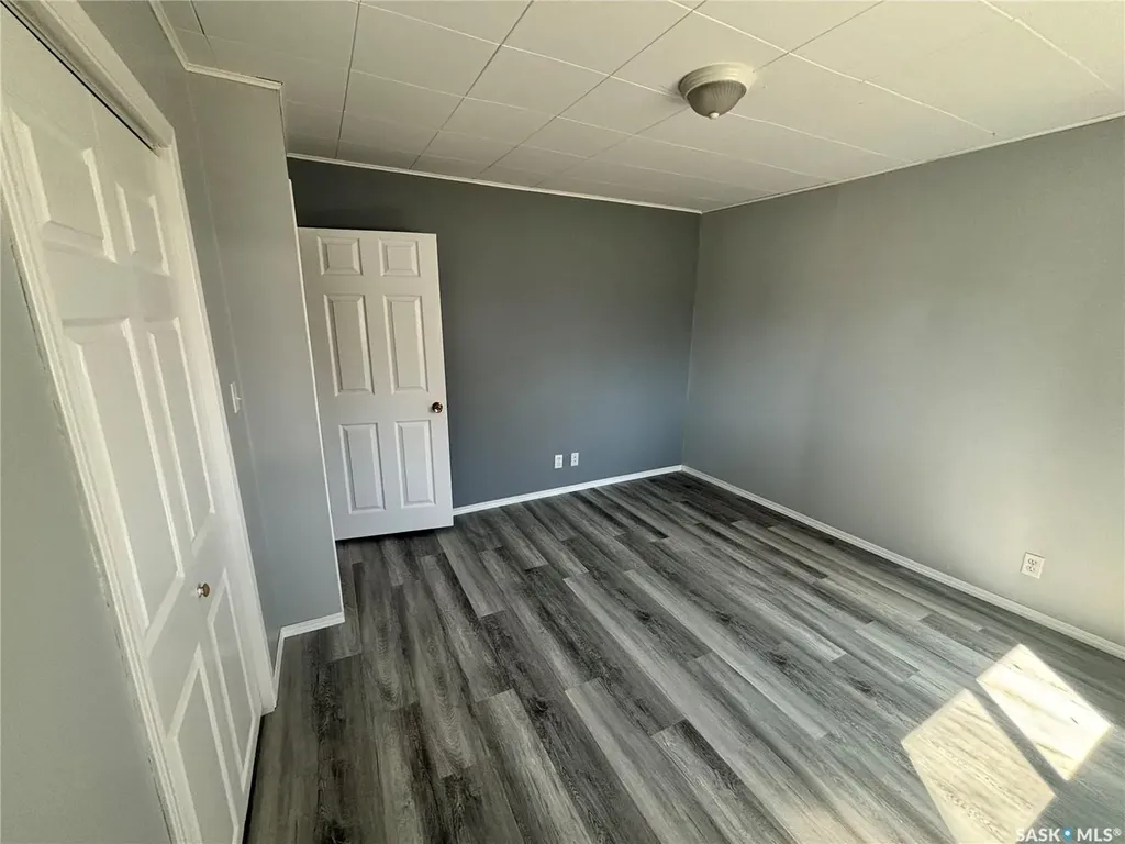 207 3rd Avenue W Kindersley SK S0L 1S0