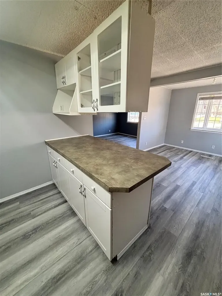 207 3rd Avenue W Kindersley SK S0L 1S0