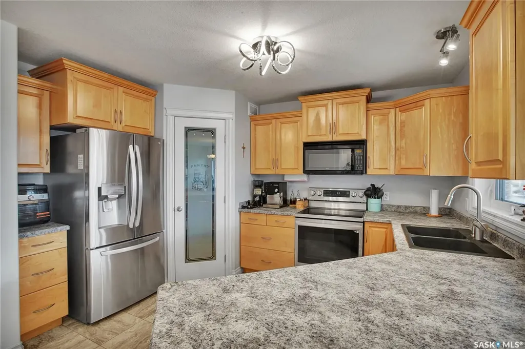 201 Brookside Court Warman SK S0K 0A1