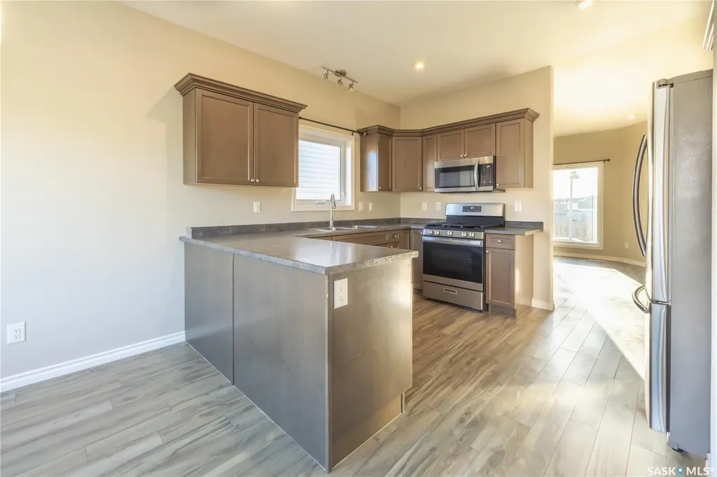 254 Macinnes Street Saskatoon SK S7T 0T2