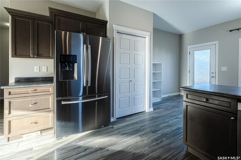 254 Macinnes Street Saskatoon SK S7T 0T2
