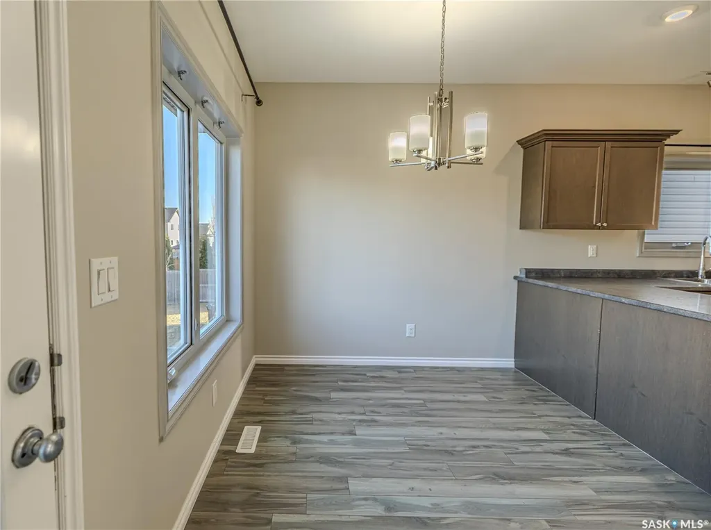 254 Macinnes Street Saskatoon SK S7T 0T2