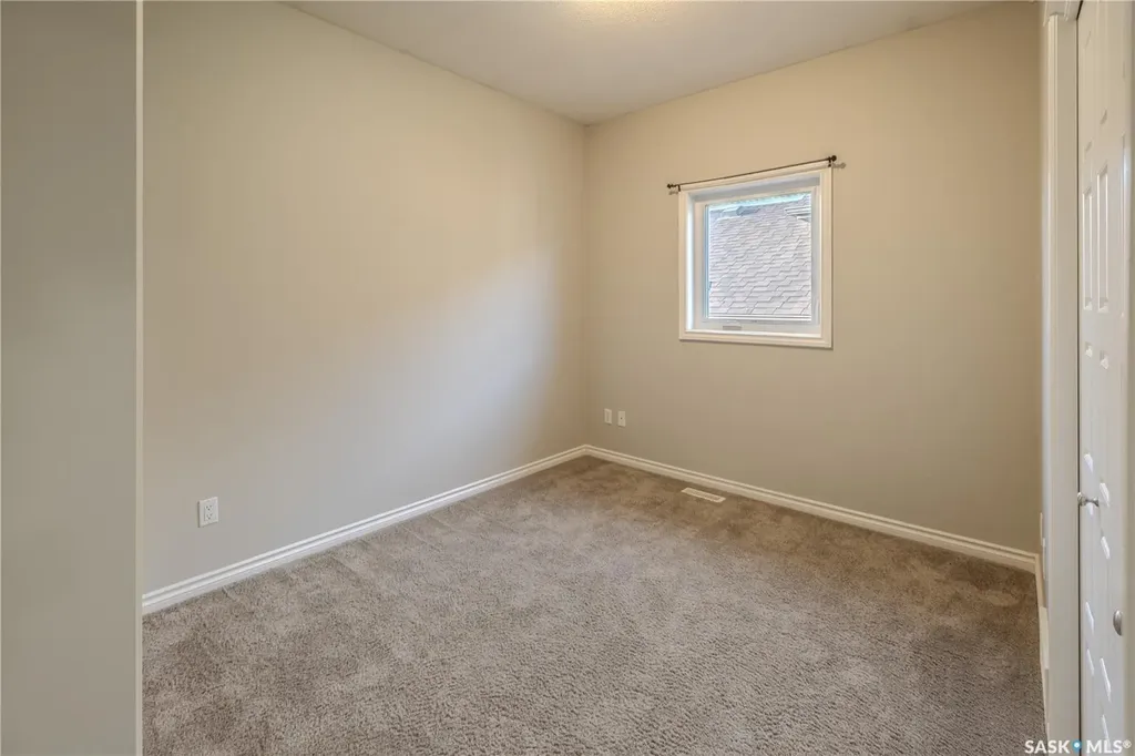 254 Macinnes Street Saskatoon SK S7T 0T2
