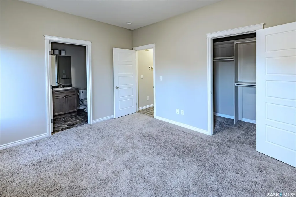 254 Macinnes Street Saskatoon SK S7T 0T2