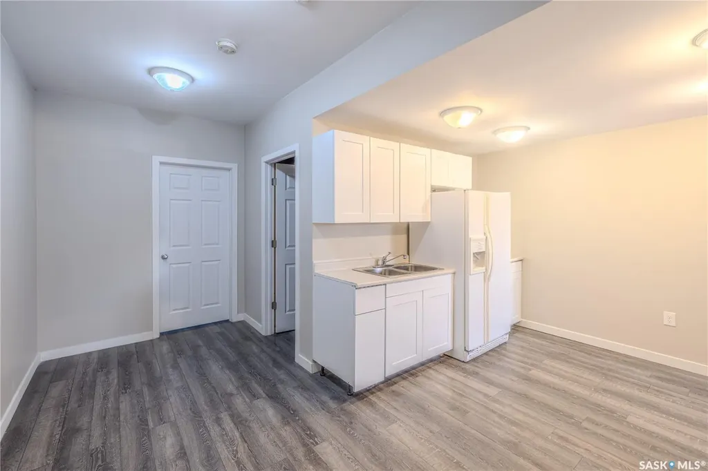 254 Macinnes Street Saskatoon SK S7T 0T2
