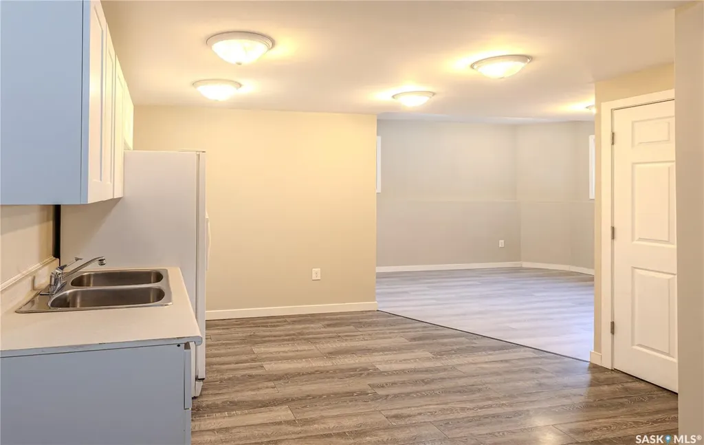 254 Macinnes Street Saskatoon SK S7T 0T2
