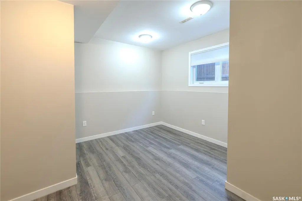 254 Macinnes Street Saskatoon SK S7T 0T2