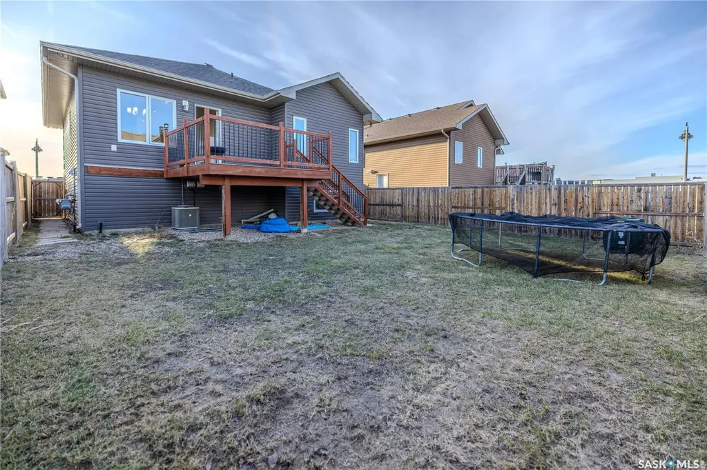 254 Macinnes Street Saskatoon SK S7T 0T2
