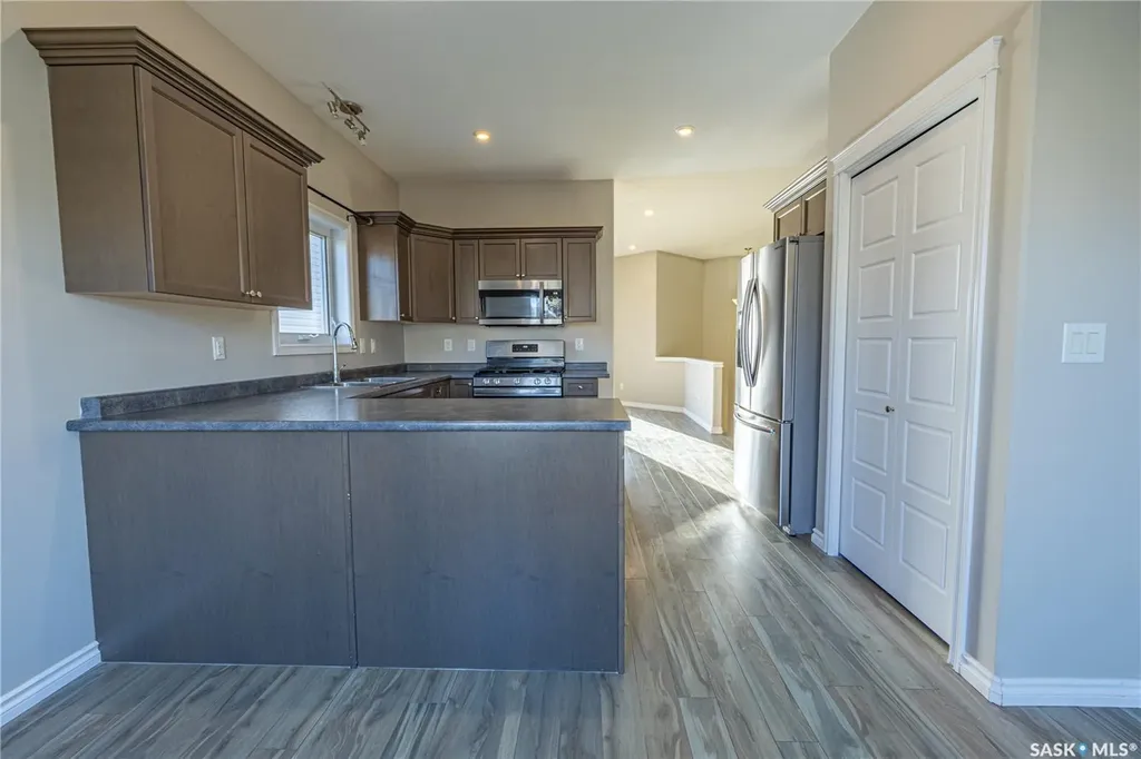 254 Macinnes Street Saskatoon SK S7T 0T2