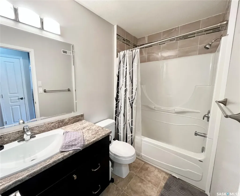 424 3rd Avenue W Unity SK S0K 4L0