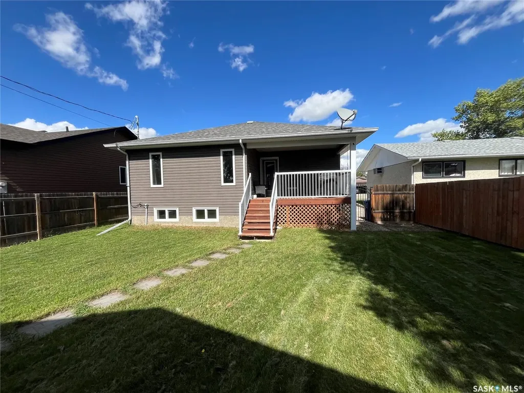 424 3rd Avenue W Unity SK S0K 4L0