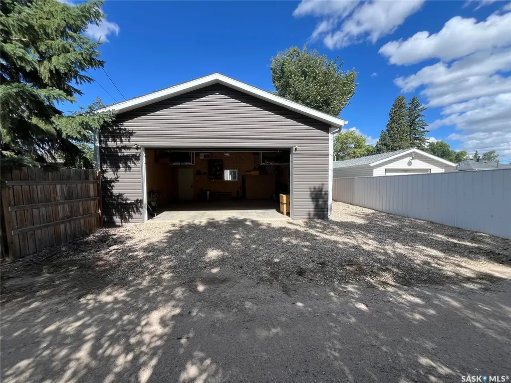 424 3rd Avenue W Unity SK S0K 4L0