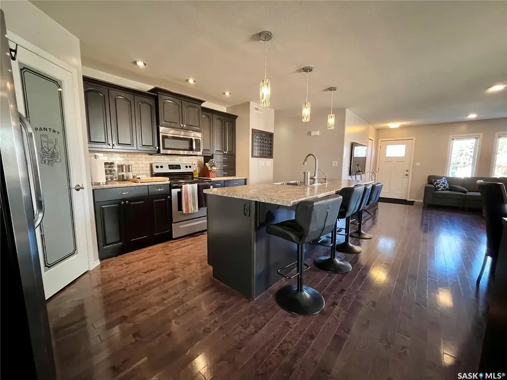 424 3rd Avenue W Unity SK S0K 4L0