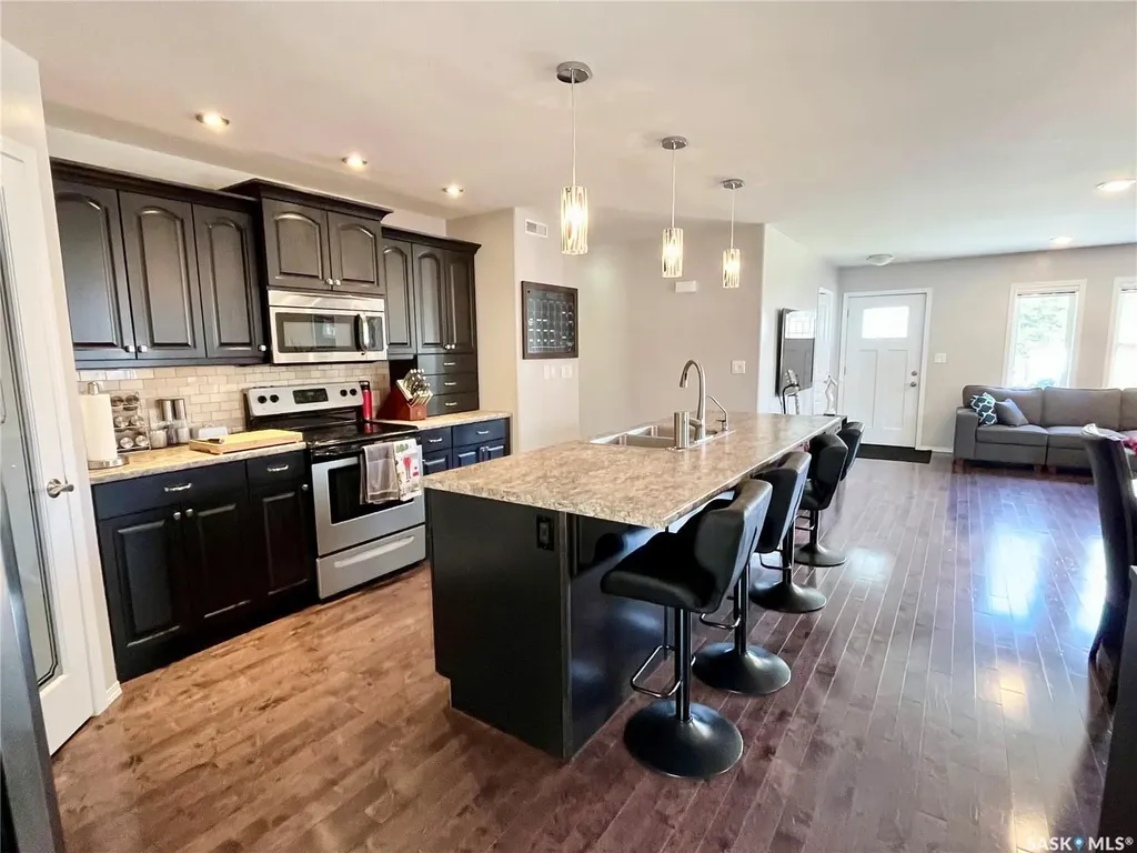 424 3rd Avenue W Unity SK S0K 4L0