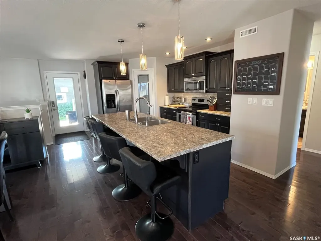 424 3rd Avenue W Unity SK S0K 4L0