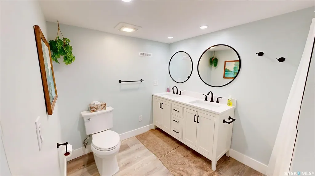 1232 2nd Avenue N Saskatoon SK S7K 2E4