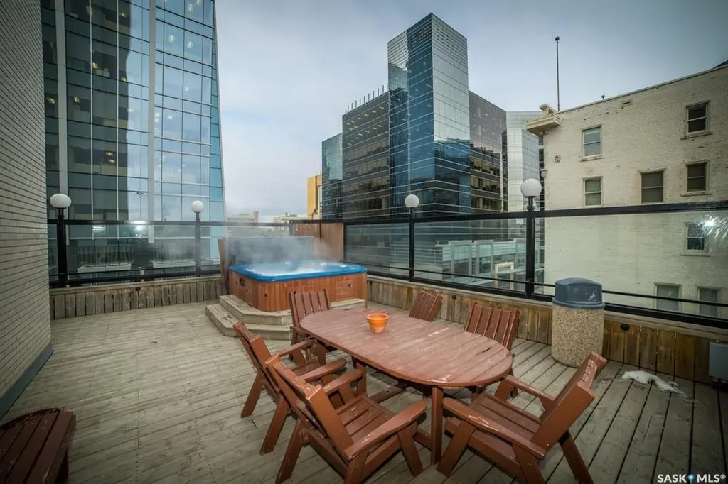 1867 Hamilton Street Regina SK S4P 2C2