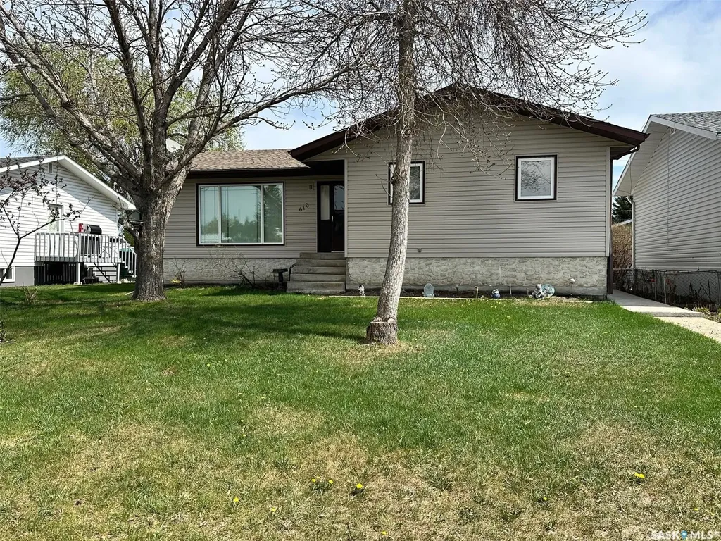 610 Hudson Street Hudson Bay SK S0E 0Y0