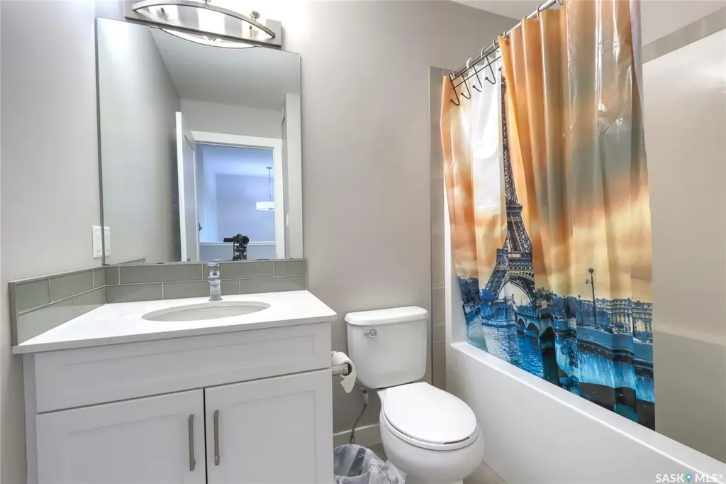 1732 Mustard Street Regina SK S4Y 0G1