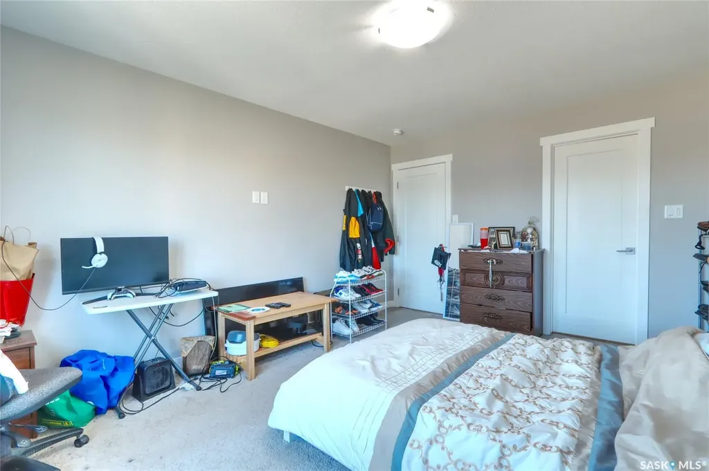 1732 Mustard Street Regina SK S4Y 0G1