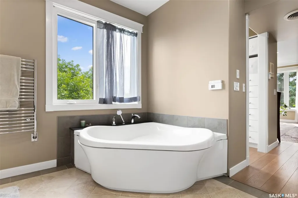 475 James Street S Lumsden SK S0G 3C0