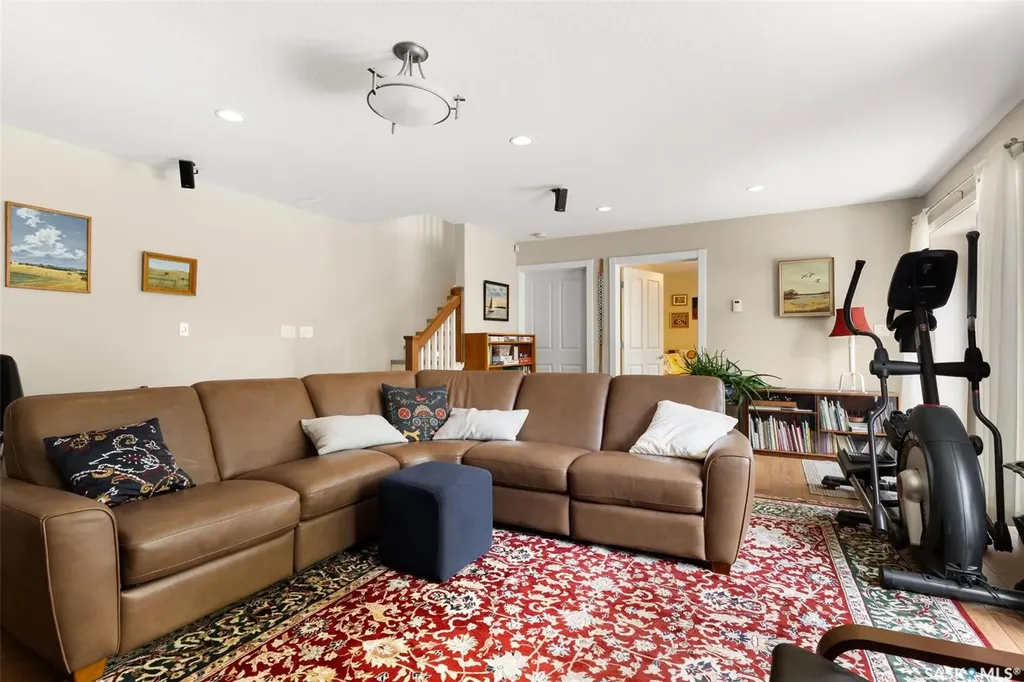 475 James Street S Lumsden SK S0G 3C0